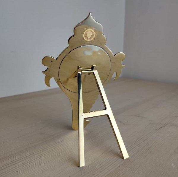 natural and artistic